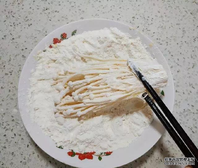 竟然被五塊錢的金針菇撩到了，怎么從來沒想到還能這樣做？