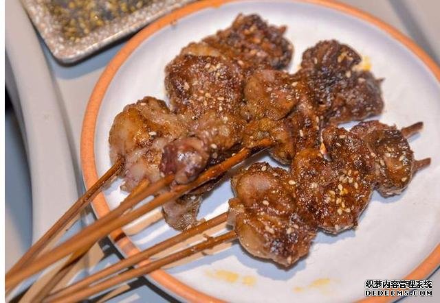 讓南方人“反感”的4種小吃，烤腰子竟上榜，它是北方人心頭愛(ài)