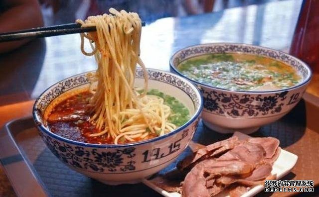 在北方人眼里，這四碗面才叫做面，其他的只能稱之為方便面