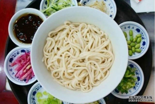 在北方人眼里，這四碗面才叫做面，其他的只能稱之為方便面