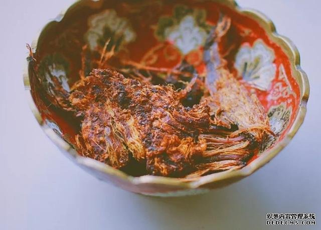 學(xué)生黨“敢看不敢買”的四種零食，心中愛到不行，奈何要價(jià)太高
