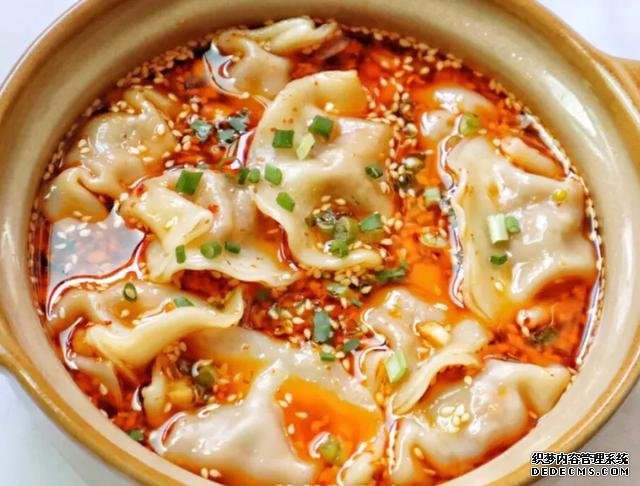 酸辣開胃的酸湯水餃，吃完實(shí)在是太爽了