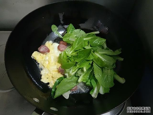 好吃到舔盤的時(shí)蔬炒面，十分鐘搞定，不知吃什么的時(shí)候，就吃它吧