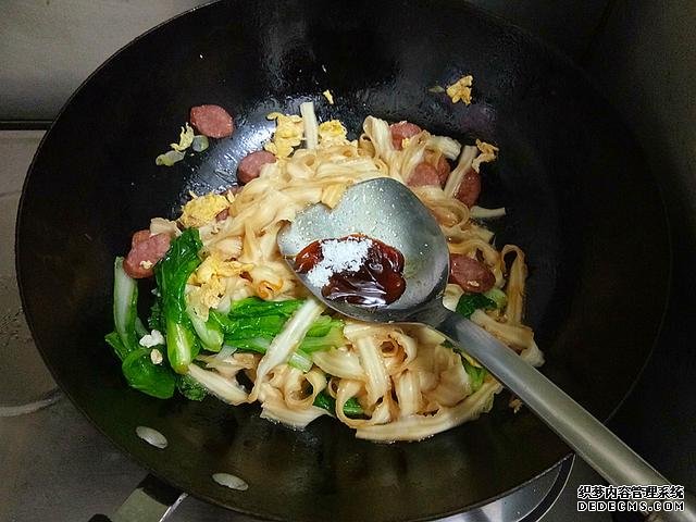 好吃到舔盤的時(shí)蔬炒面，十分鐘搞定，不知吃什么的時(shí)候，就吃它吧