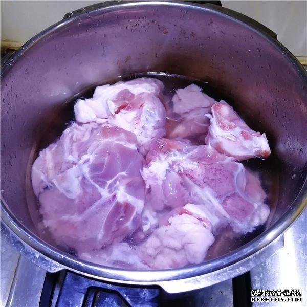 老公隔三差五就饞這菜，1斤才12元，比紅燒肉香多了，1周吃1次
