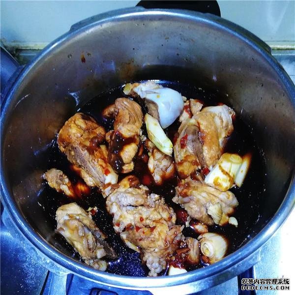 老公隔三差五就饞這菜，1斤才12元，比紅燒肉香多了，1周吃1次