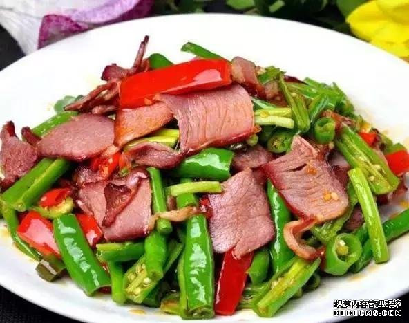 15道葷菜熱菜做法，10道涼菜下酒菜做法，簡單易做，待客備用