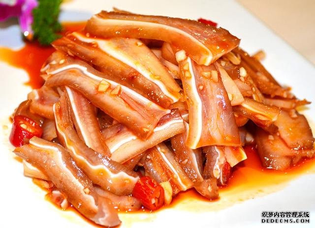 15道葷菜熱菜做法，10道涼菜下酒菜做法，簡單易做，待客備用