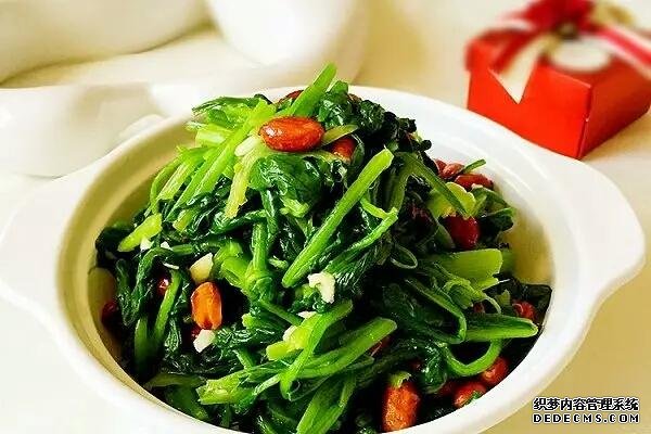15道葷菜熱菜做法，10道涼菜下酒菜做法，簡單易做，待客備用