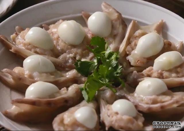 教你做安徽名菜掌上明珠：掌白珠明，好吃又好看，饞的人直流口水
