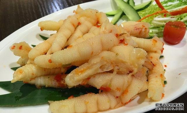 這幾道美食配上啤酒，相當(dāng)不錯(cuò)，越吃越有味