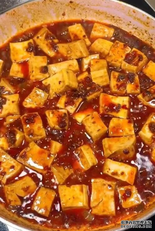 麻婆豆腐的家常做法，口感順滑，麻辣鮮香，這個(gè)竅門一定要記住