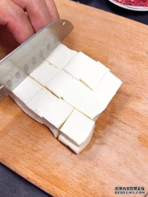 麻婆豆腐的家常做法，口感順滑，麻辣鮮香，這個(gè)竅門一定要記住