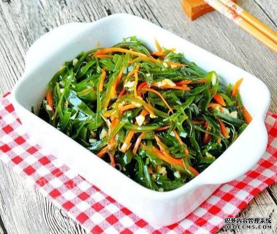 年夜飯推薦：腐乳扣肉，蔥油拌海帶，糖醋排骨的做法
