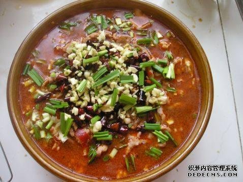 家庭版自制水煮肉，肉嫩軟滑，麻辣鮮香，每次做都不夠吃