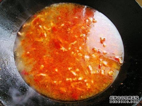 家庭版自制水煮肉，肉嫩軟滑，麻辣鮮香，每次做都不夠吃