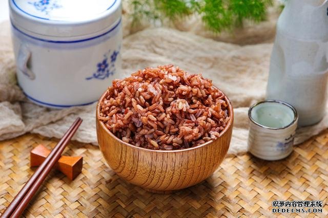 春天不想長(zhǎng)胖，4道主食別錯(cuò)過(guò)，低脂飽腹，越吃越瘦