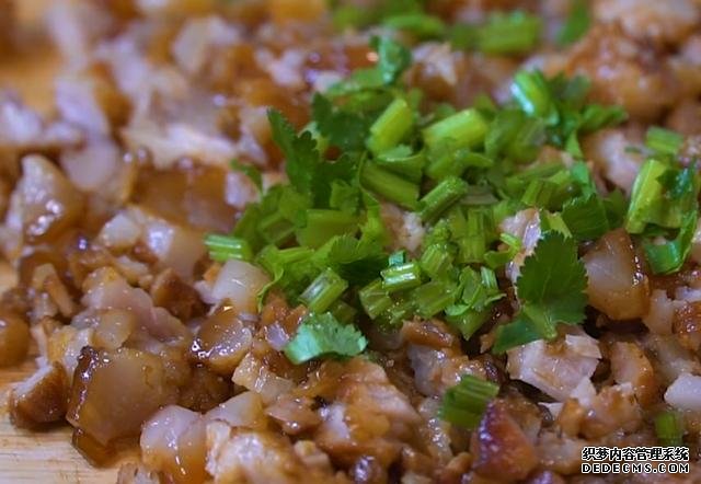 肉夾饃在家輕松做，饃香肉更香，一看就會(huì)，咋做都不廢！