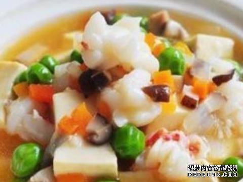 香蕉酸奶三明治、芝士紅薯餅、豆腐肉夾這幾道家常菜的做法