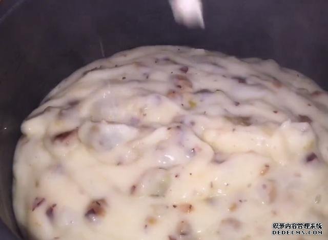 牛奶別直接喝了，教你一個(gè)新吃法，又香又甜真好吃，做法還簡(jiǎn)單