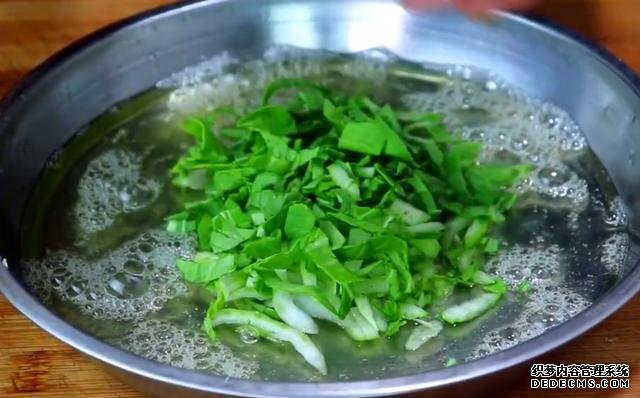 雞蛋別再炒著吃，教你新做法，不炒不燉不油炸，出鍋比肉香