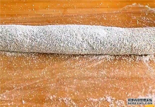 家里糯米粉別浪費(fèi)了，只需簡單一做，又香又糯，吃一次就難以忘記