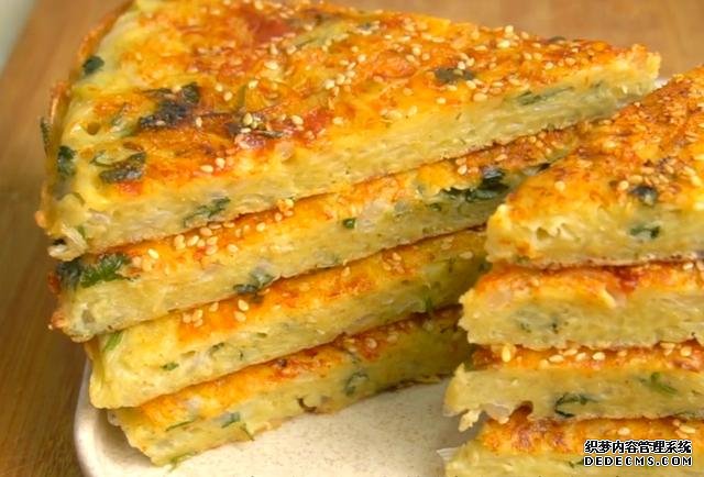 土豆里加2個(gè)雞蛋，不炒不燉不涼拌，不放一滴水，我家早餐經(jīng)常做