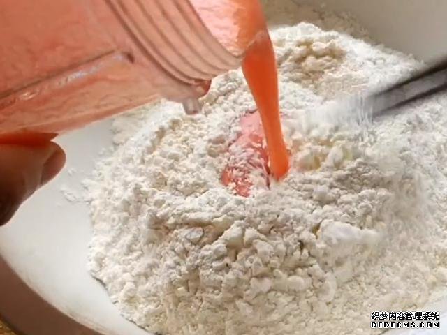 蘿卜渾身都是寶，教你秘制新吃法，不炒不燉不炸，出鍋全家流口水