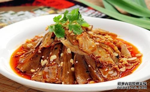 六款川味涼拌牛肉的做法，款款經(jīng)典，道道好吃，做法超級簡單