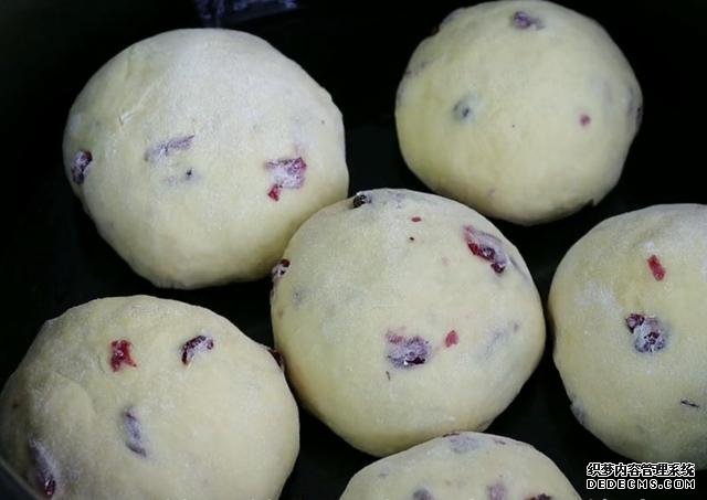 1個(gè)蘋(píng)果，3個(gè)雞蛋，教你一個(gè)想不到的做法，連吃10天都不會(huì)膩