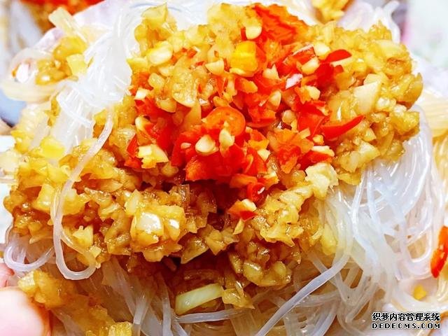 十分鐘搞定蒜蓉粉絲扇貝，料足味鮮全家愛吃，比外面賣的好吃百倍