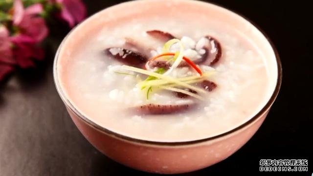 海參還能這樣吃：詳細(xì)泡發(fā)方法和做法步驟，滋補(bǔ)養(yǎng)顏，強(qiáng)身抗衰老