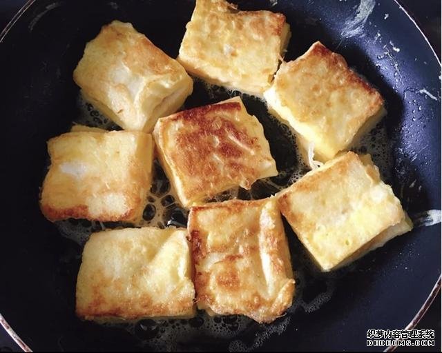 老外每天都吃面包，這種做法他們肯定不知道，2片面包幾分鐘就好