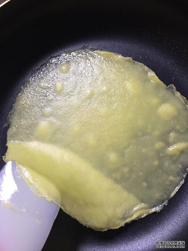 清爽的芒果千層蛋糕，吃了還想吃，再也不用買，一個(gè)平底鍋搞定。