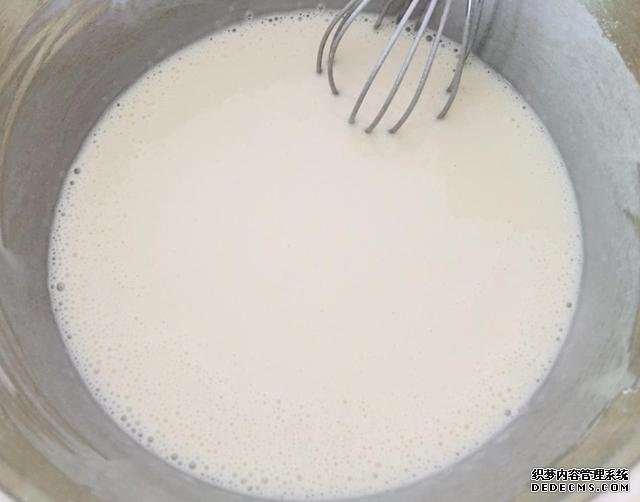 宅在家里做甜品雪媚娘，軟軟糯糯，入口即化，做法超簡單，零失敗
