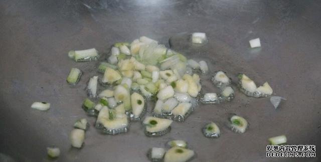 最正宗的蠔油生菜，快手簡單還減肥，2塊錢就能做一盤