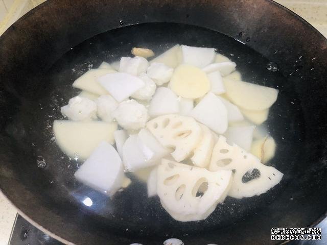 天熱沒食欲，我家就來一碗這個開胃菜，快速上桌，麻辣鮮香特過癮