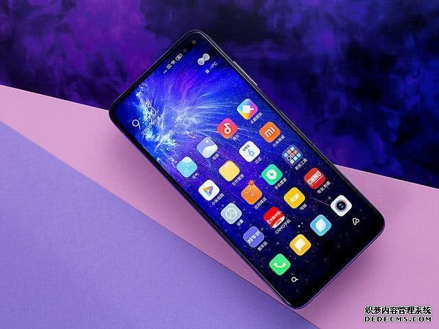 買千元機(jī)無(wú)需跟風(fēng)，父母換機(jī)就選這3款，性價(jià)比高配置強(qiáng)悍