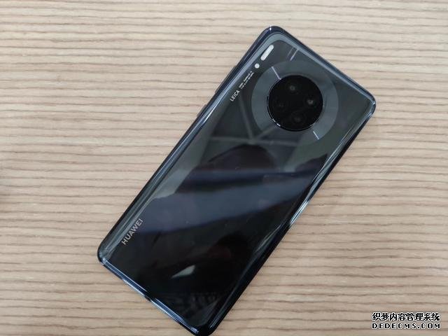 華為Mate30：我都跌成“紅米價(jià)”了，你們怎么還不買？
