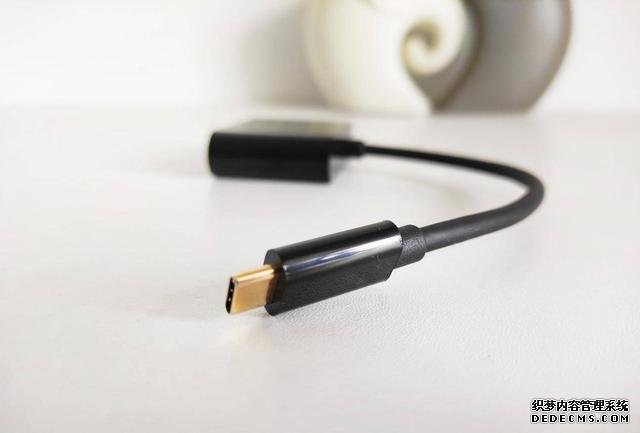 做個(gè)抬頭黨，畢亞茲Type-C轉(zhuǎn)HDMI、VGA轉(zhuǎn)換器給你大屏追劇體驗(yàn)