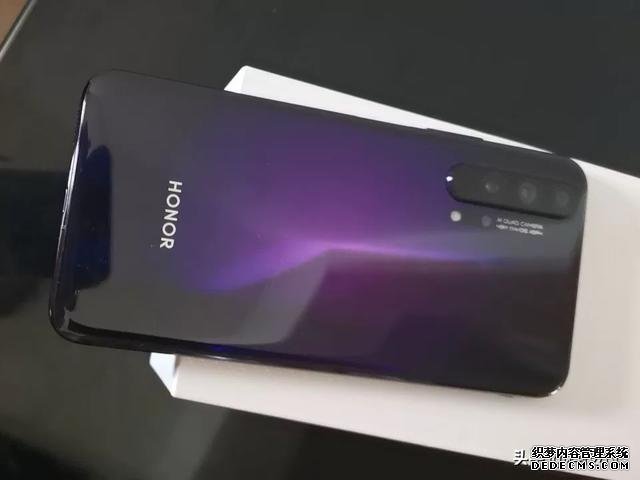 華為4G旗艦機(jī)加速清倉，8+256GB跌至兩千出多，還有雙光學(xué)防抖