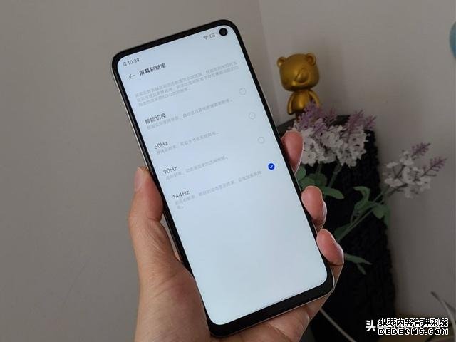 兩千元最值得入手的5G手機(jī)，旗艦性能+144Hz刷新率，還有雙揚(yáng)聲器