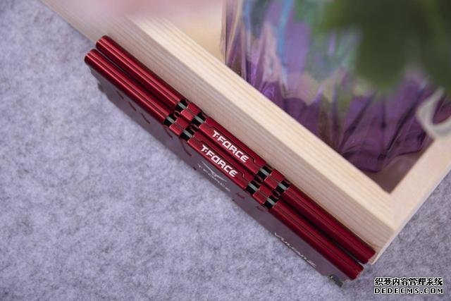 十銓火神32GB×2套裝內存評測，內容創(chuàng)作者福音，大容量才是王道