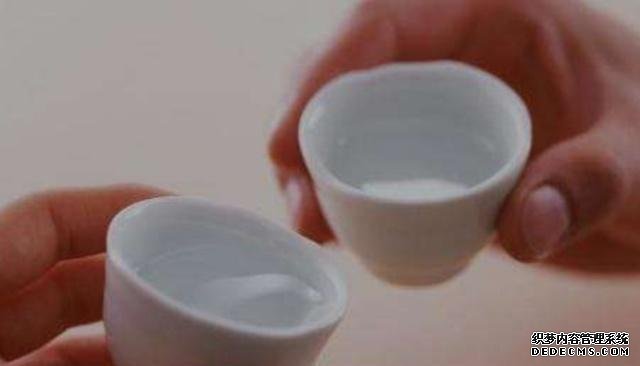 不能久放的4種酒，除了啤酒，這三種白酒也在內
