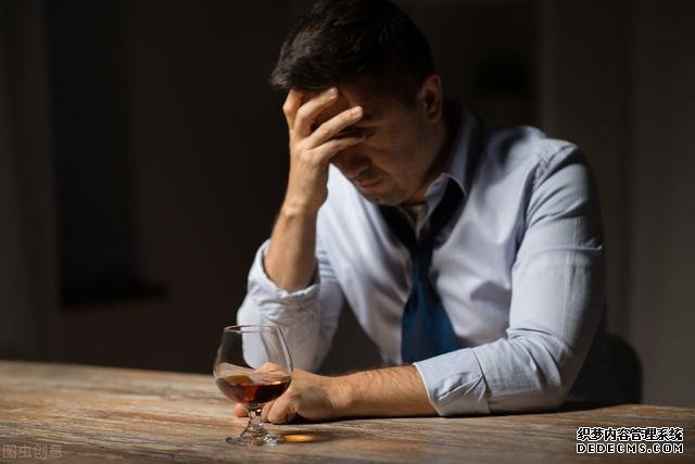 男人過了40歲，注意"3不要3堅持"，別給自己身體找麻煩