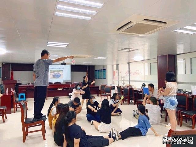 一線(xiàn)防疫人員如何心理舒壓，這場(chǎng)趣味活動(dòng)“玩”出健康心態(tài)