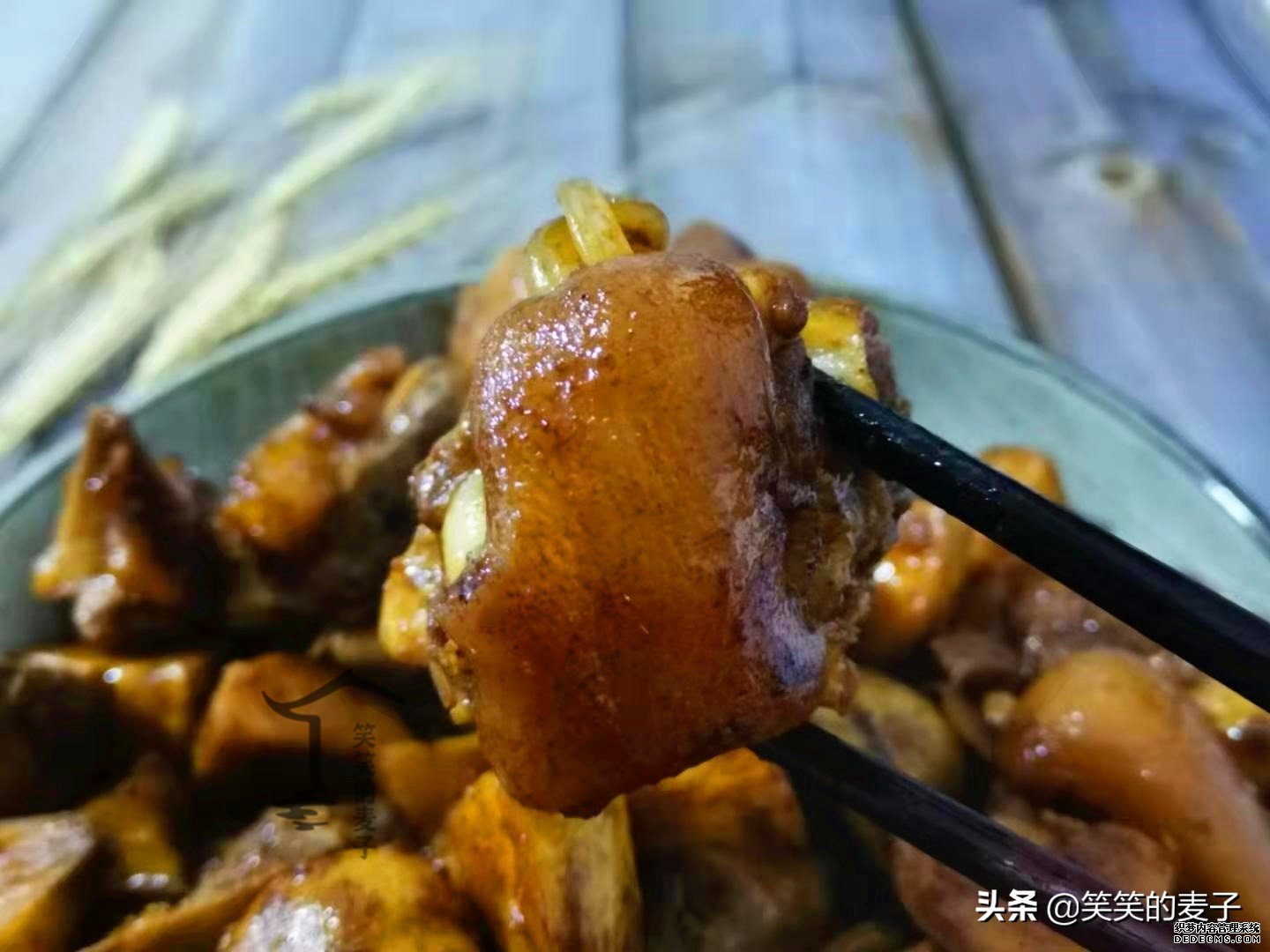 秋季，雙節(jié)期間，注意少吃3類(lèi)食物，對(duì)家人身體好