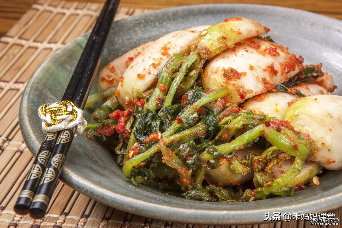 嚇人！隔夜菜里這么多細(xì)菌，還能不能吃了？