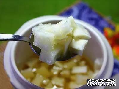 十月，秋燥惹人煩，大白蘿卜來救急，滋補(bǔ)賽人參，人人都吃得起